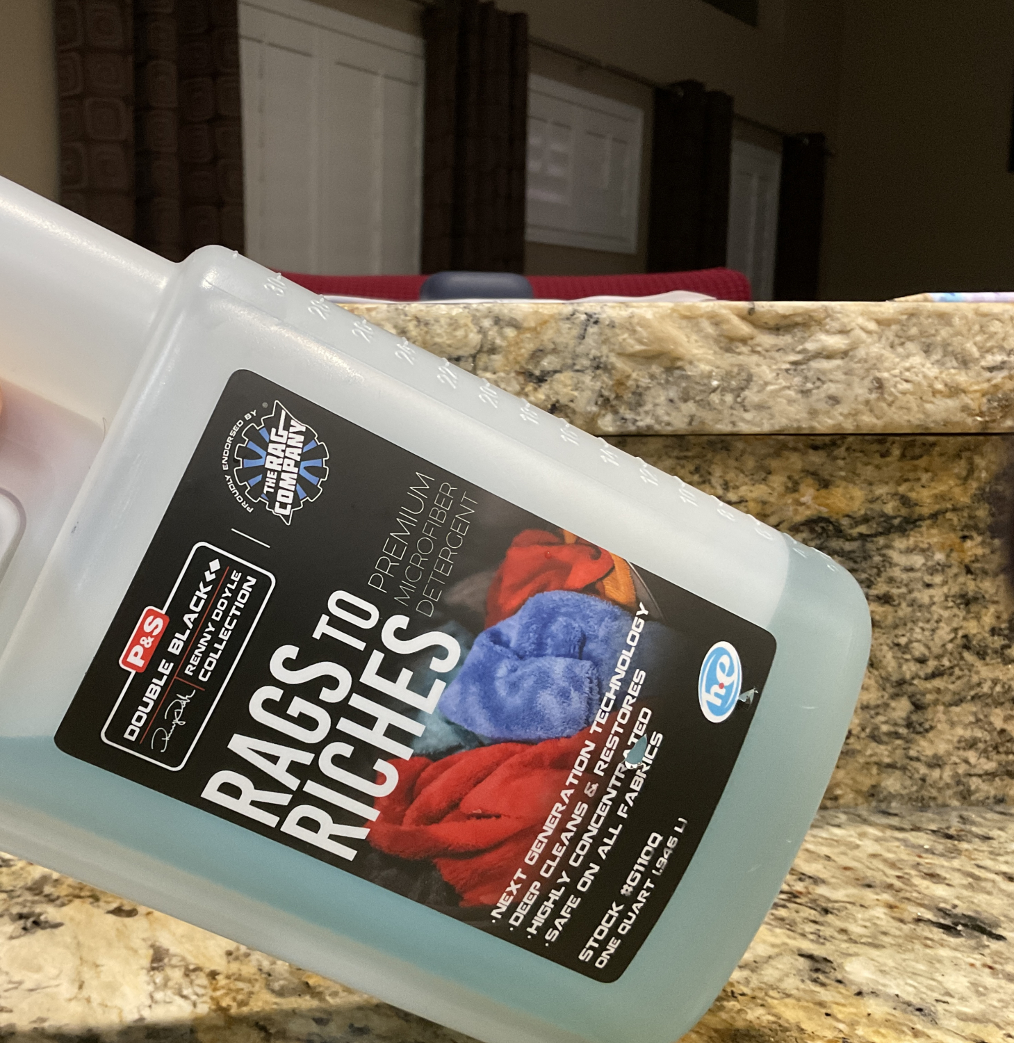  P&S Professional Detail Products - Rags to Riches - Premium Microfiber  Detergent, Deep Cleans and Restores, Safe on All Fabrics, Highly  Concentrated, Next Generation Cleaning Technology (1 Gallon) : Industrial &  Scientific