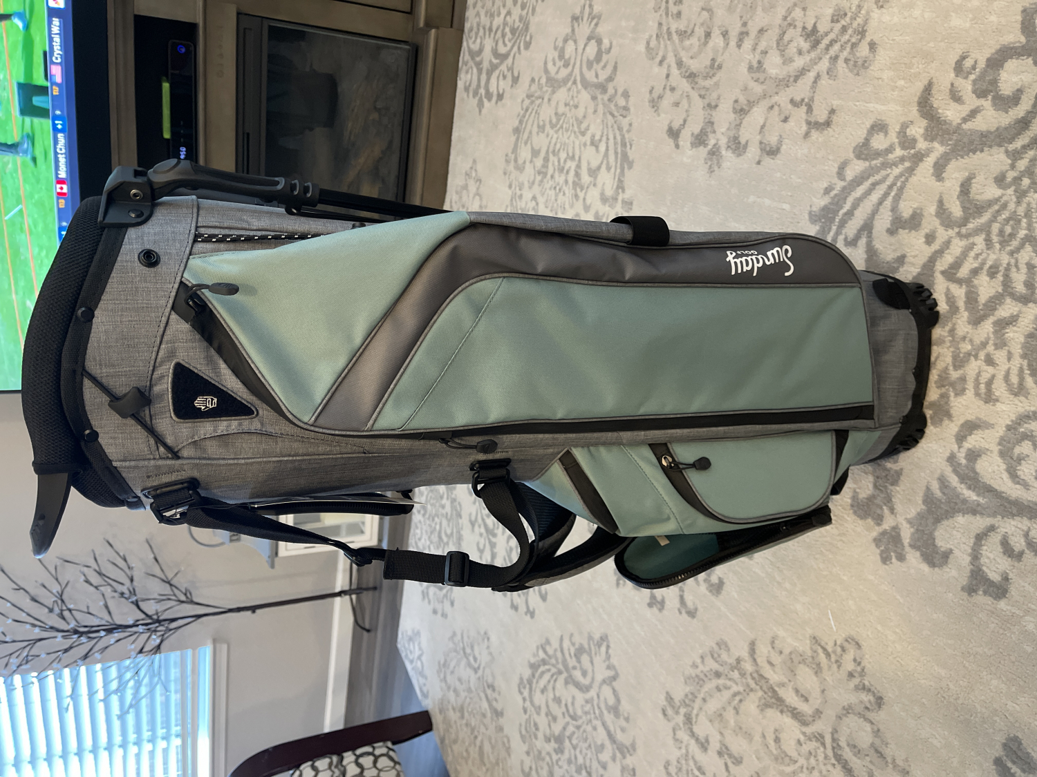 Sunday Golf Loma Mossy Oak Camo Bag | GolfBags.com