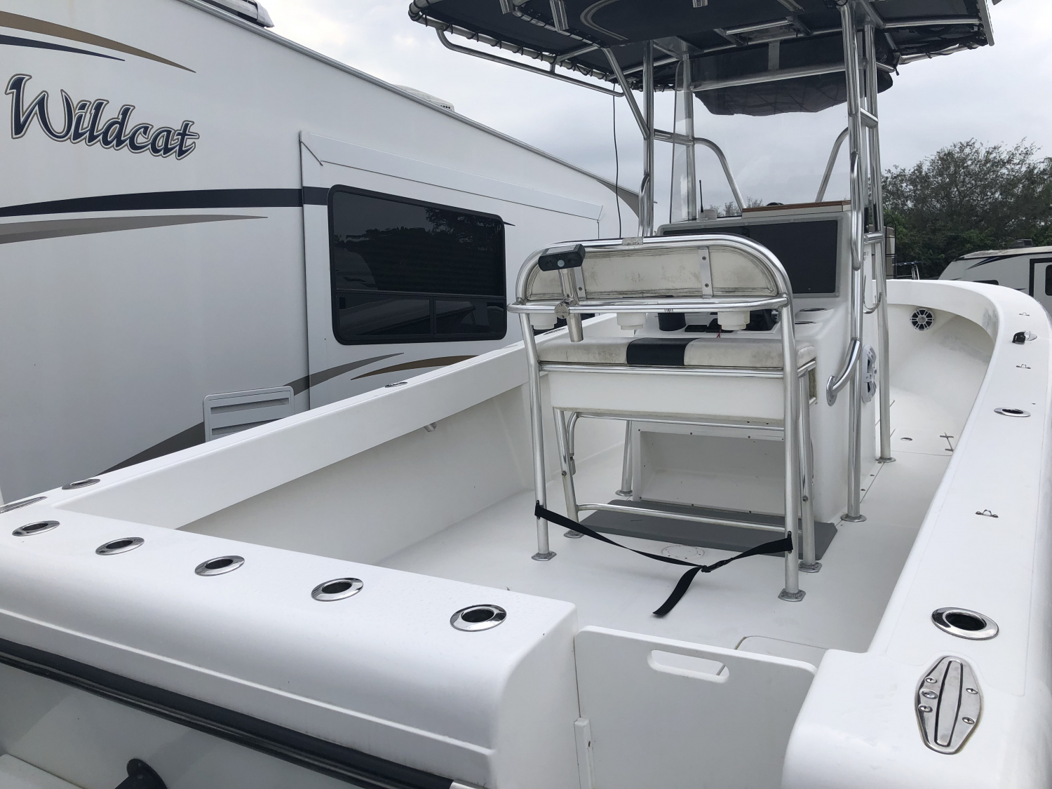 Gemlux 105526 Bluewater Screwless Rod Holder 15 Deg. TackleDirect