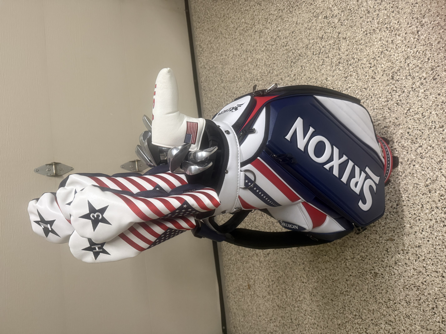 careerring301【ブラック】 Srixon Golf ZXi Staff Stand Bag | RockBottomGolf.com
