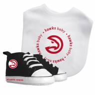 Atlanta Hawks Infant Bib & Shoes Gift Set