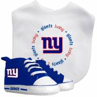 New York Giants Infant Bib & Shoes Gift Set
