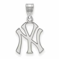 New York Yankees 10k White Gold Medium Pendant
