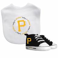 Pittsburgh Pirates Infant Bib & Shoes Gift Set