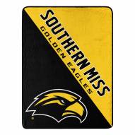Southern Mississippi Golden Eagles Halftone Micro Raschel Throw Blanket